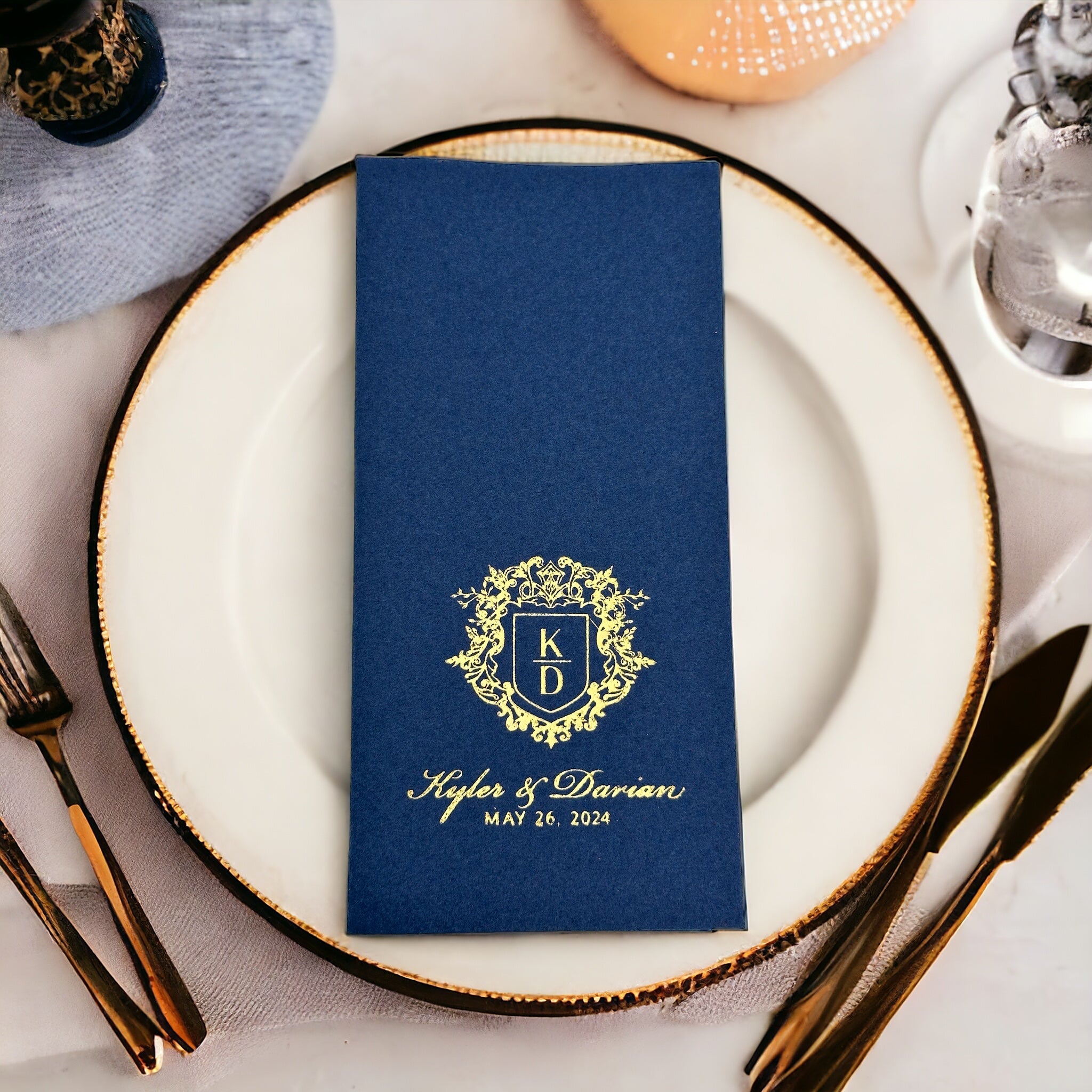 Kişiselleştirilmiş Royal Logo Airlaid Kitap Katlama Servis Peçetesi 40x40