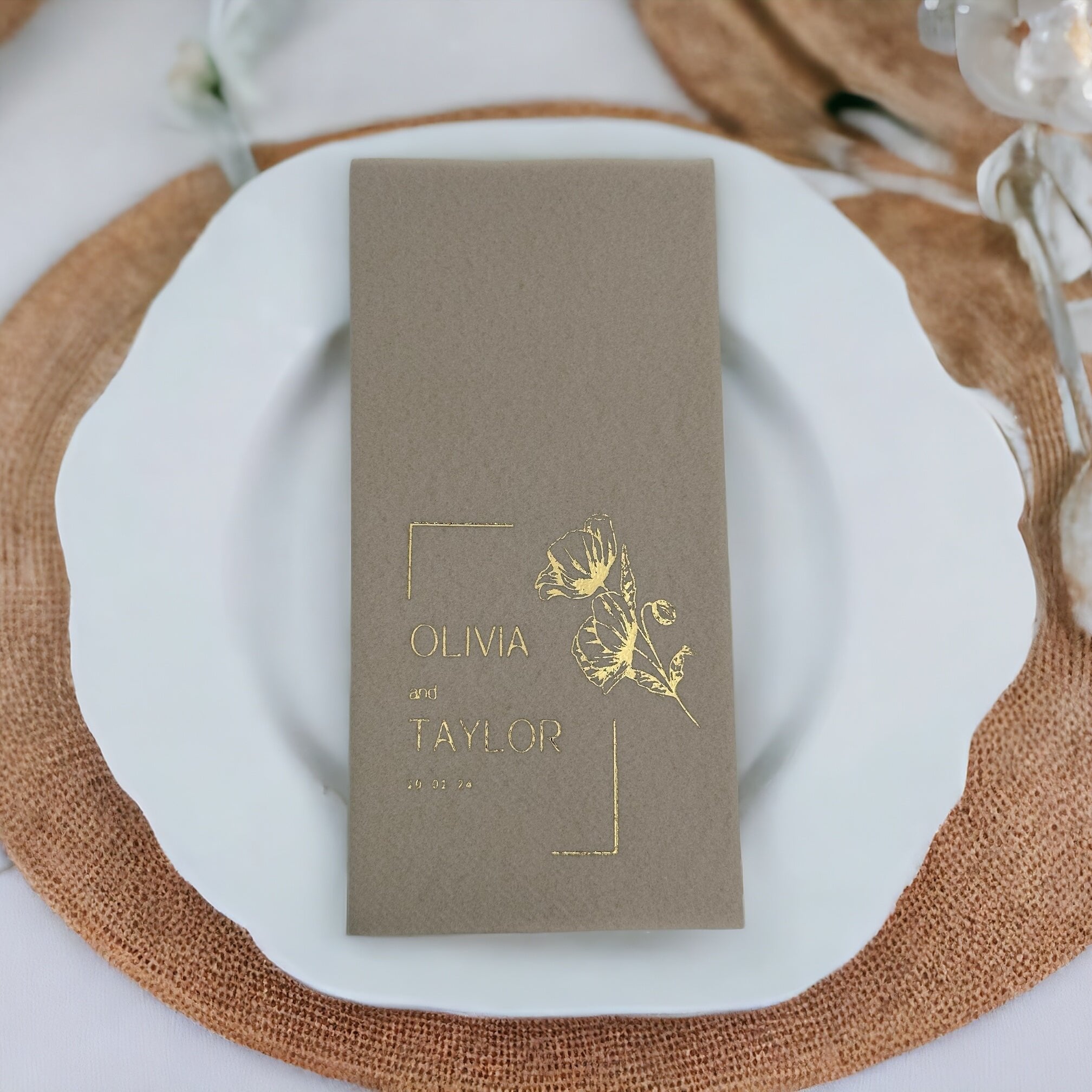 Kitap Katlama Çiçek Baskılı Airlaid Kişiye Özel Peçete 40x40